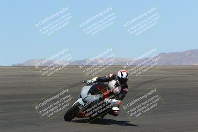 media/May-14-2022-SoCal Trackdays (Sat) [[7b6169074d]]/Bowl (1120am)/